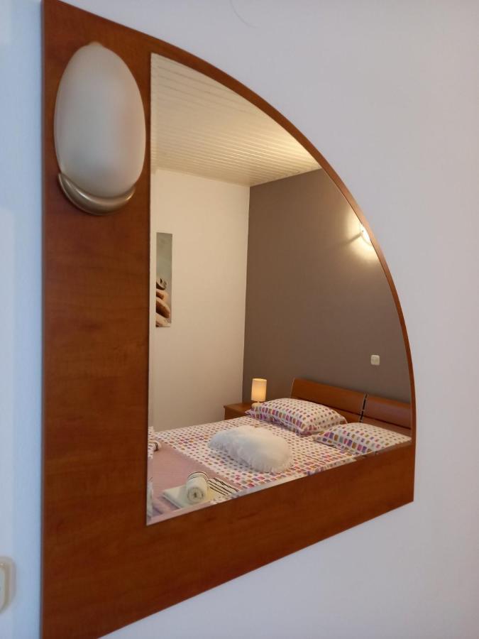 Apartman Katica Banjol Ngoại thất bức ảnh