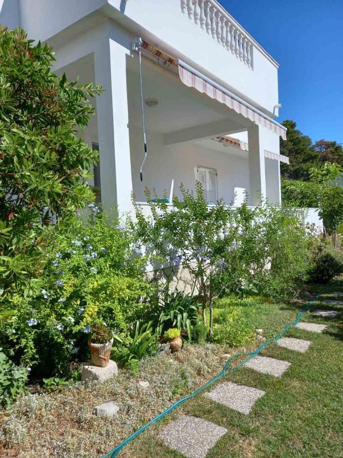 Apartman Katica Banjol Ngoại thất bức ảnh
