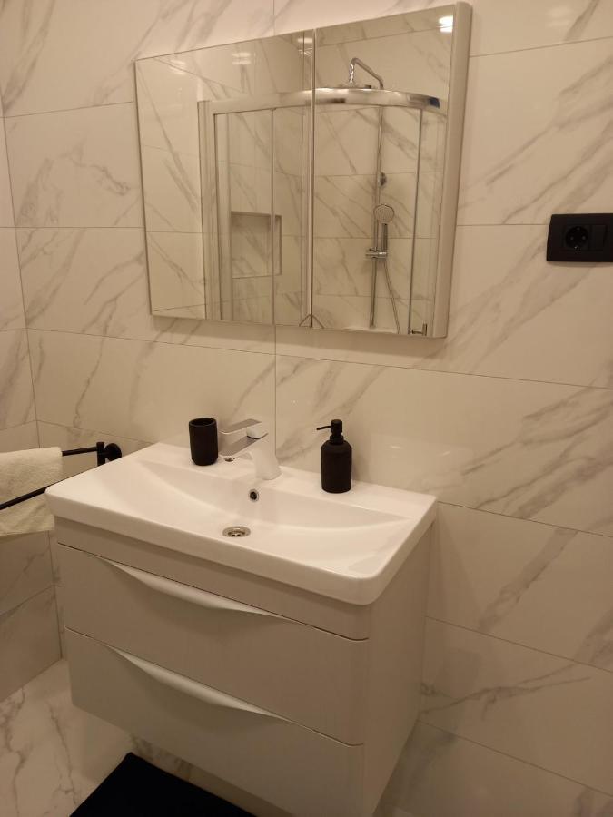 Apartman Katica Banjol Ngoại thất bức ảnh