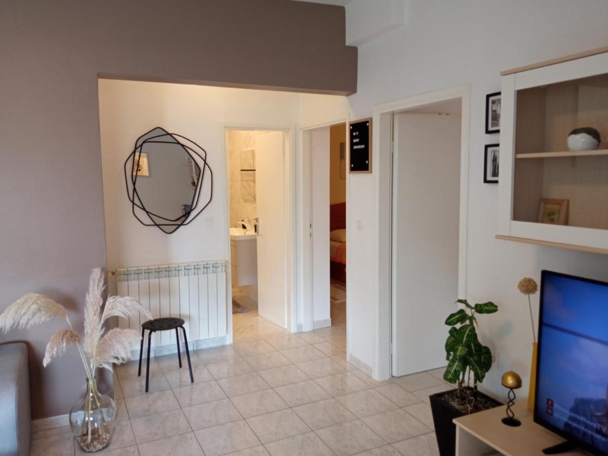 Apartman Katica Banjol Ngoại thất bức ảnh