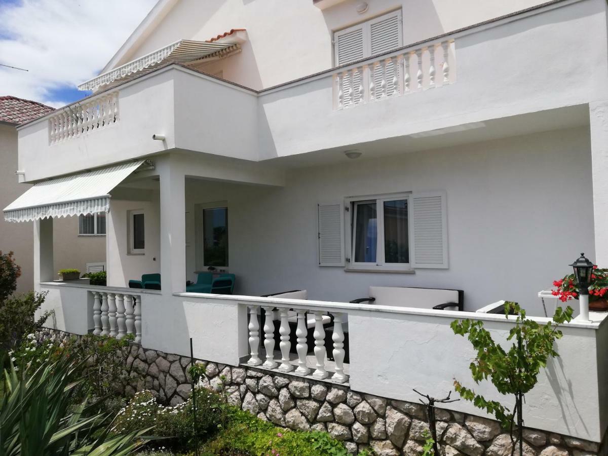 Apartman Katica Banjol Ngoại thất bức ảnh